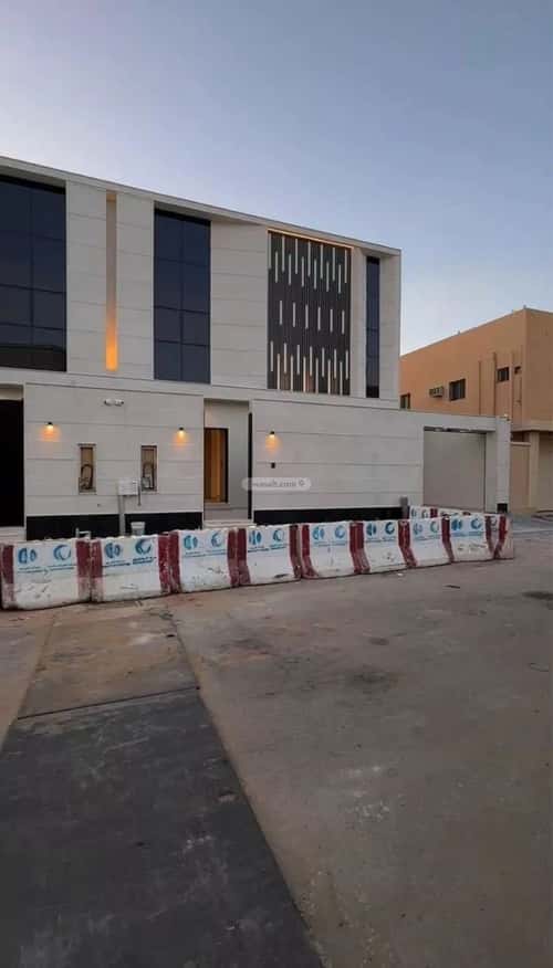 فيلا 295.49 متر مربع جنوبية على شارع 15م الفاخرية، عنيزة