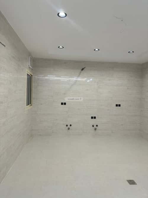 Villa 300 SQM Facing East with 9 Bedrooms Al Rahmanyah, East Jeddah, Jeddah