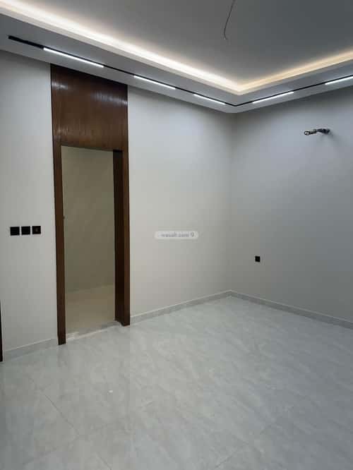 Villa 300 SQM Facing East with 9 Bedrooms Al Rahmanyah, East Jeddah, Jeddah