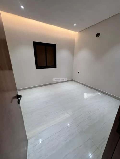 Villa 360 SQM Facing South with 5 Bedrooms Al-Qadisiyah, East Riyadh, Riyadh