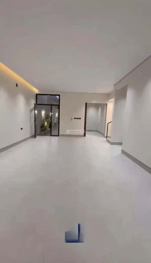 Villa 229.16 SQM Facing East with 5 Bedrooms Al-Qadisiyah, East Riyadh, Riyadh