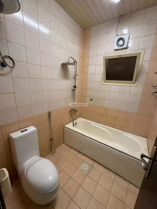 Floor 500 SQM with 5 Bedrooms Ishbiliyah, East Riyadh, Riyadh