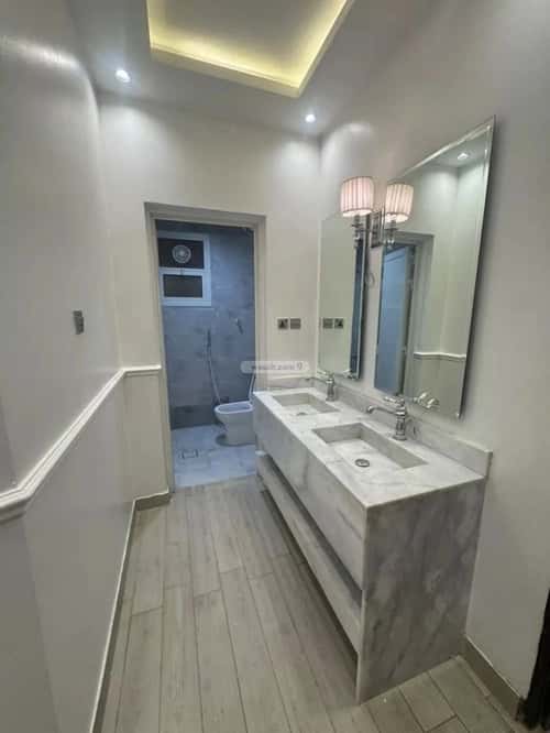 Floor 450 SQM with 5 Bedrooms Ghirnatah, East Riyadh, Riyadh