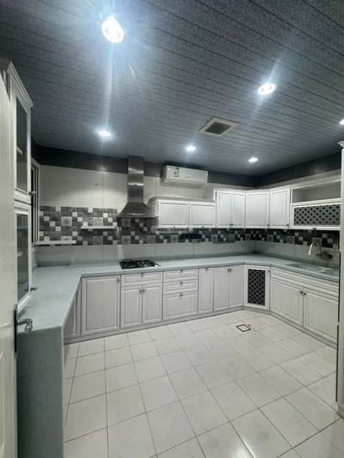 Floor 450 SQM with 5 Bedrooms Ghirnatah, East Riyadh, Riyadh