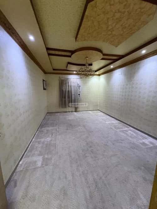 Floor 700 SQM with 4 Bedrooms Ishbiliyah, East Riyadh, Riyadh