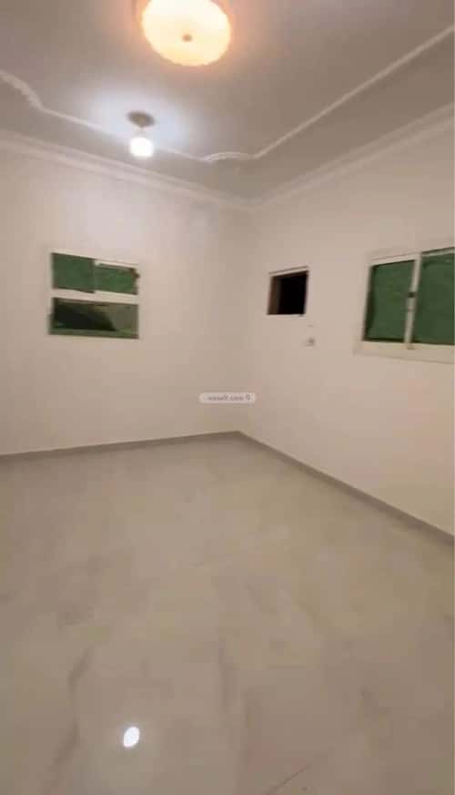 شقة 375 متر مربع ب 3 غرف اليرموك، شرق الرياض، الرياض
