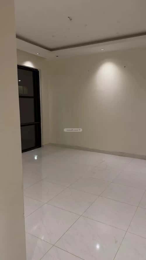 Villa 400 SQM Facing East with 4 Bedrooms Al-Janadriyah, East Riyadh, Riyadh