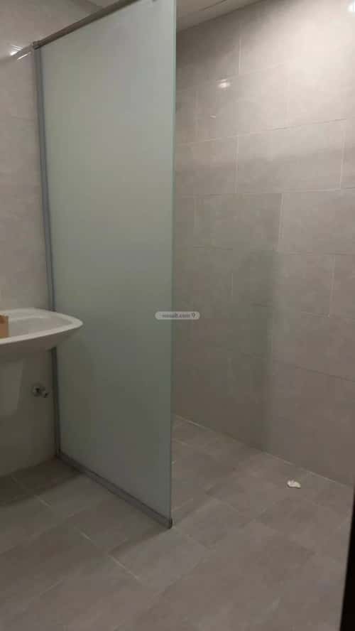 Villa 400 SQM Facing East with 4 Bedrooms Al-Janadriyah, East Riyadh, Riyadh