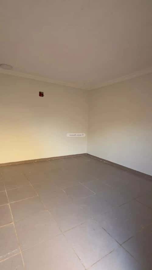 Building 2500 SQM Facing South Ar-Rimal, East Riyadh, Riyadh