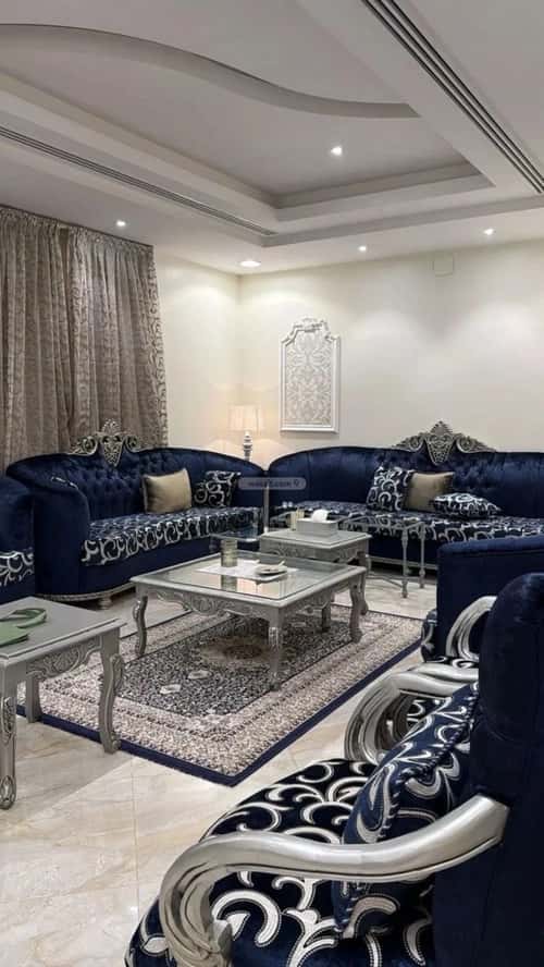 فيلا 525 متر مربع شمالية على شارع 20م المونسية، شرق الرياض، الرياض