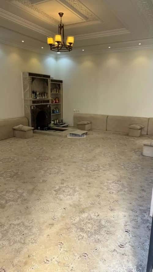 Villa 616 SQM Facing South on 18m Width Street Ar-Rimal, East Riyadh, Riyadh