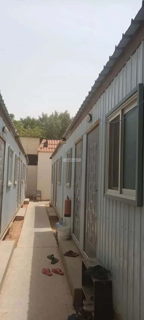 عمارة 2500 متر مربع واجهة شرقية الرمال، شرق الرياض، الرياض