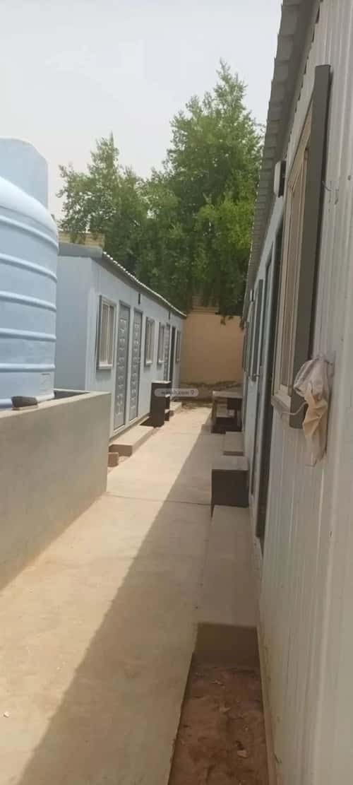 Building 2500 SQM Facing East Ar-Rimal, East Riyadh, Riyadh