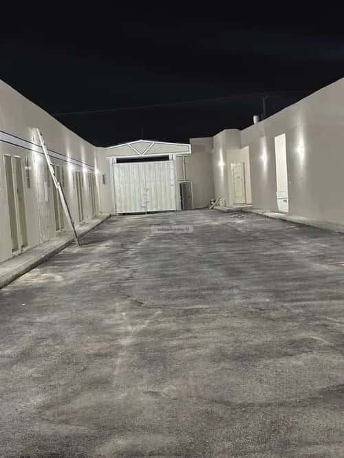 عمارة 10000 متر مربع الرمال، شرق الرياض، الرياض