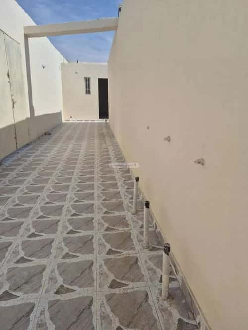 Building 2700 SQM Facing West Ar-Rimal, East Riyadh, Riyadh