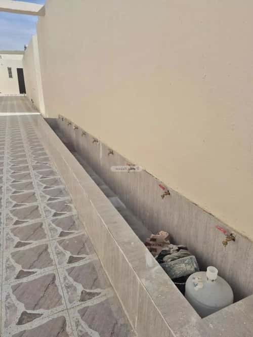 Building 2700 SQM Facing West Ar-Rimal, East Riyadh, Riyadh