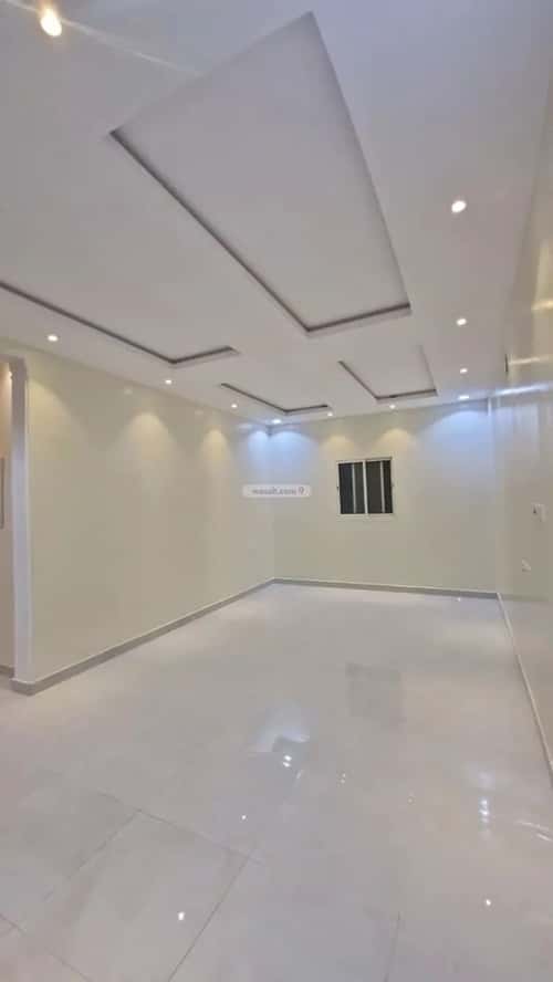 Villa 200 SQM Facing East with 9 Bedrooms Al-Janadriyah, East Riyadh, Riyadh