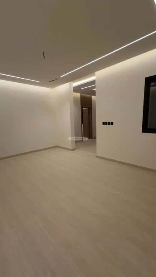 فيلا 500 متر مربع واجهة شمالية ب 4 غرف عريض، جنوب الرياض، الرياض