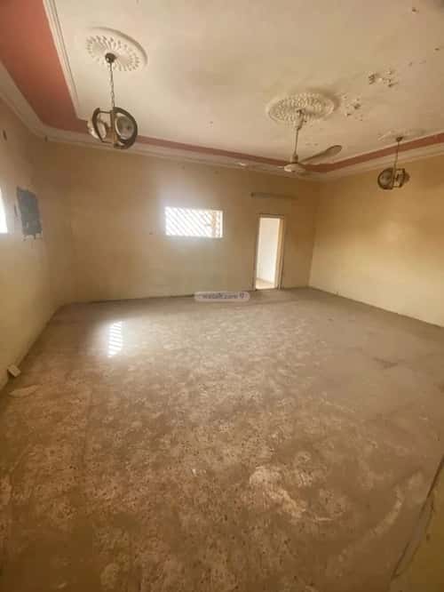 Villa 750 SQM Facing South West on 15m Width Street Dirab, West Riyadh, Riyadh