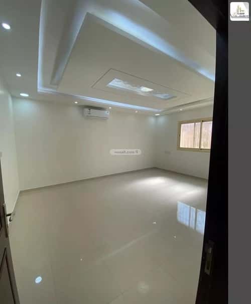 Floor 525 SQM with 5 Bedrooms Al-Awaly, West Riyadh, Riyadh