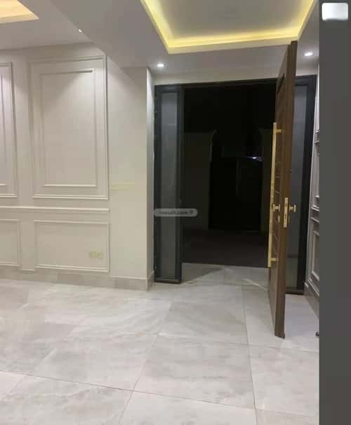 Floor 500 SQM with 3 Bedrooms Al-Andalus, East Riyadh, Riyadh