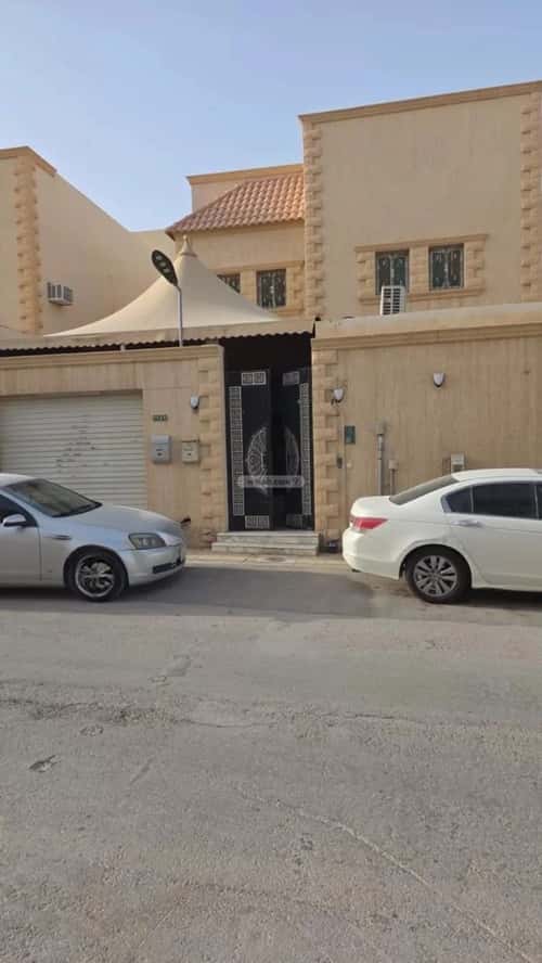 فيلا 313.75 متر مربع جنوبية على شارع 15م الوادي، شمال الرياض، الرياض