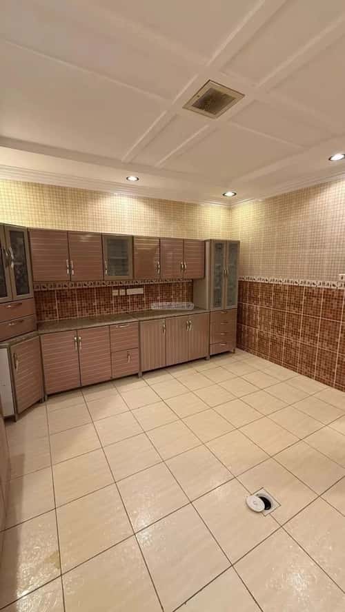 Floor 355 SQM with 3 Bedrooms Hitteen, North Riyadh, Riyadh