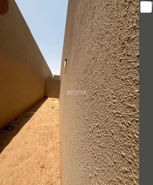 Villa 250 SQM Facing South with 5 Bedrooms Al Bashaer, Riyadh