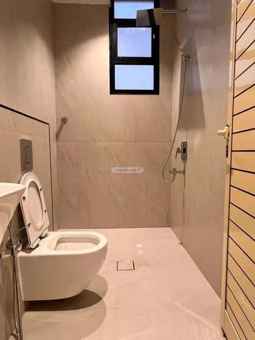 Building 893.25 SQM Facing North Al-Janadriyah, East Riyadh, Riyadh