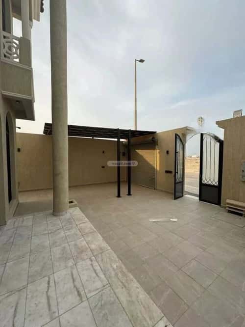 فيلا 408.96 متر مربع شرقية على شارع 20م السيف، الدمام