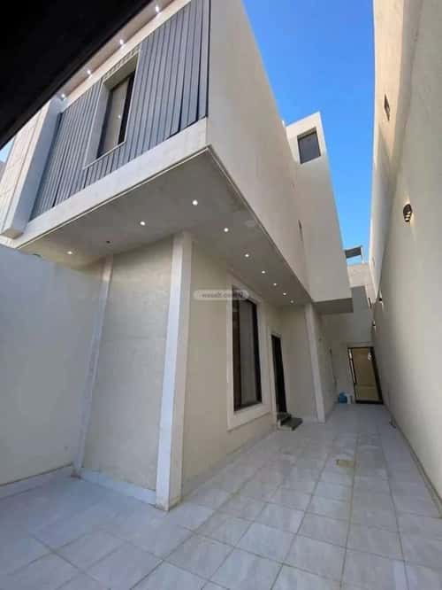 Floor 238.48 SQM with 6 Bedrooms Al-Janadriyah, East Riyadh, Riyadh