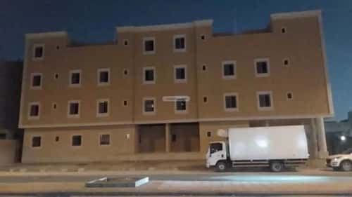 عمارة 2400 متر مربع واجهة شرقية العزيزية، جنوب الرياض، الرياض