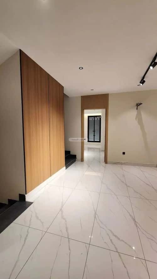 Villa 200 SQM Facing South on 16m Width Street Al Alo'Lo', North Jeddah, Jeddah