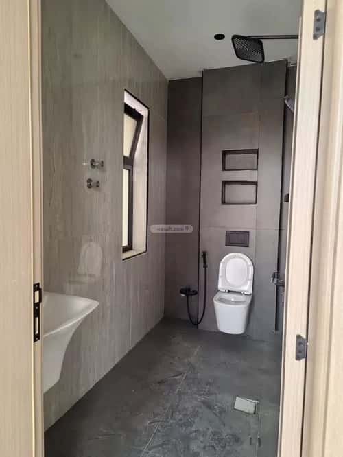 Villa 250 SQM Facing South on 15m Width Street King Fahad Dist, Aldammam