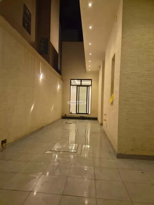 Villa 314.18 SQM Facing South with 4 Bedrooms Al-Mahdiyah, West Riyadh, Riyadh