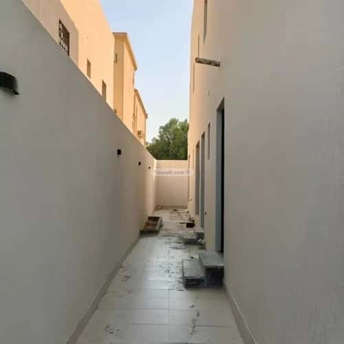 Villa 250 SQM Facing East on 32m Width Street King Fahad Dist, Aldammam