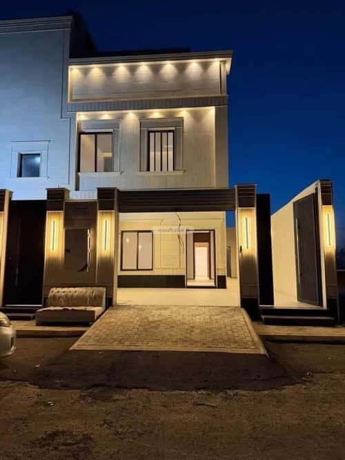 Floor 263.06 SQM with 5 Bedrooms Dahiat Namar, West Riyadh, Riyadh