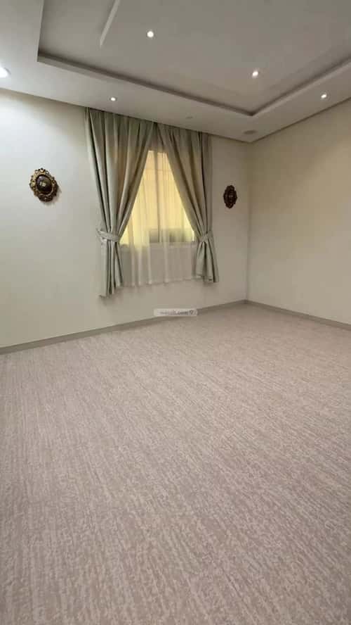 Villa 351 SQM Facing South with 5 Bedrooms Ishbiliyah, East Riyadh, Riyadh