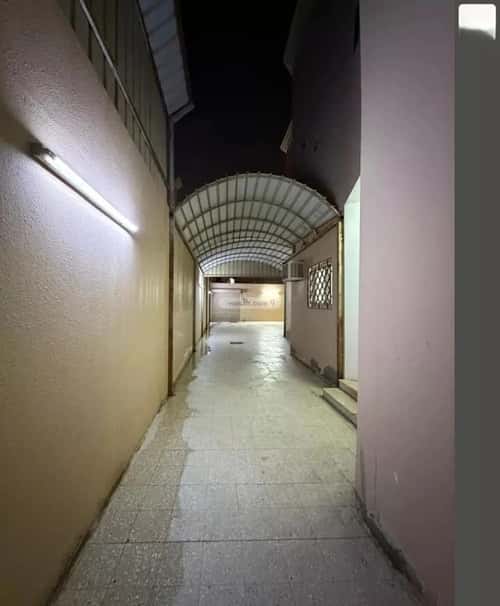 Villa 500 SQM Facing West on 15m Width Street Al-Yarmuk, East Riyadh, Riyadh