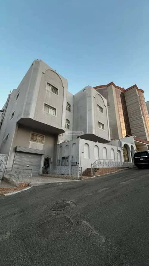 Building 604.2 SQM Facing West Alnozha, Makkah Al Mukarramah