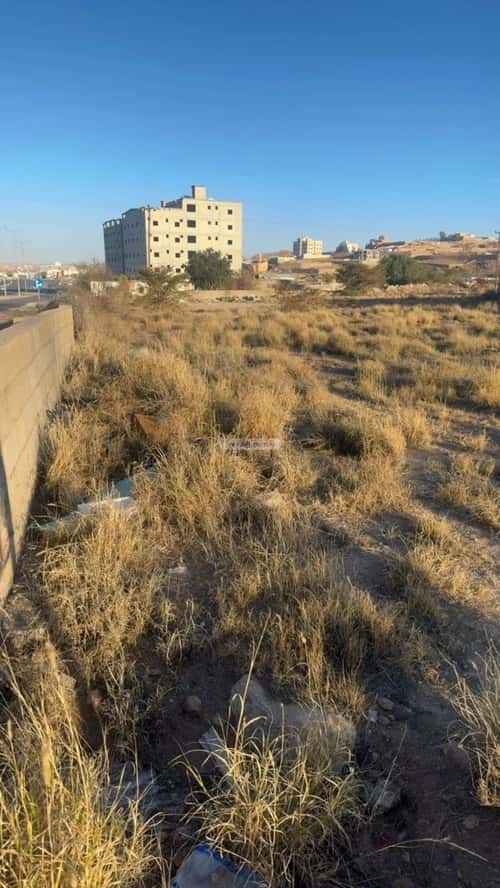 أرض 14507 متر مربع شمالية على شارع 30م الفرعاء، أبها