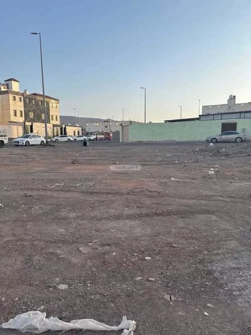 أرض 587.5 متر مربع ثلاثة شوارع على شارع 20م أبوكبير، المدينة المنورة