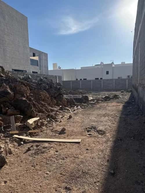 Land 300 SQM Facing East on 25m Width Street Al Sukb, Madinah