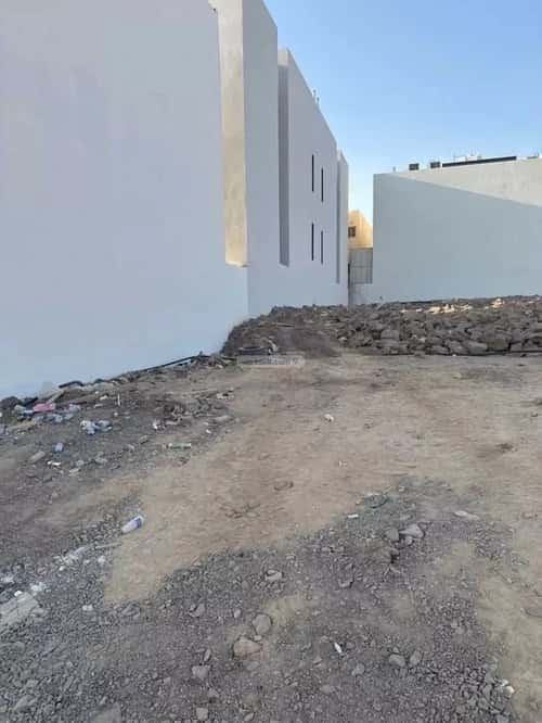 Land 1048.84 SQM Facing South on 30m Width Street Al Sukb, Madinah