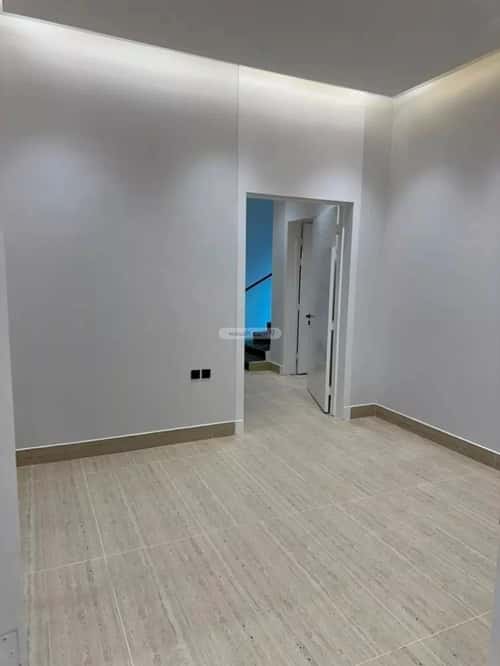 Floor 241.89 SQM with 5 Bedrooms Al-Awaly, West Riyadh, Riyadh