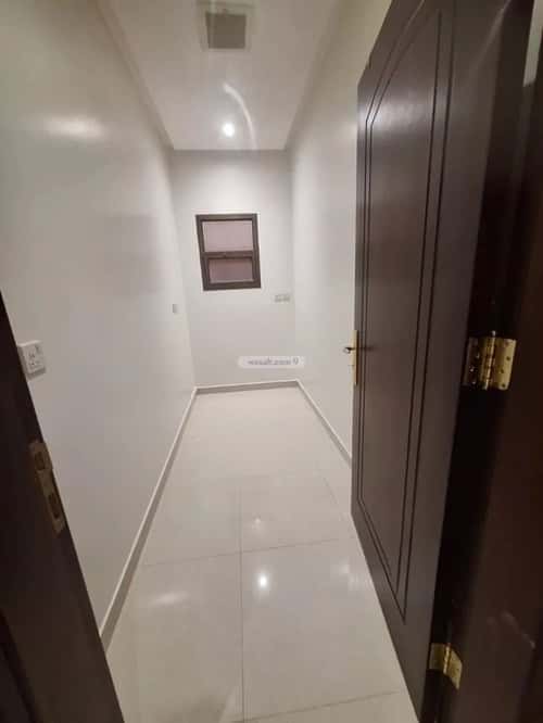 Floor 375 SQM with 4 Bedrooms As-Sahafa, North Riyadh, Riyadh