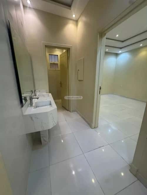 Floor 360 SQM with 4 Bedrooms Al-Mahdiyah, West Riyadh, Riyadh
