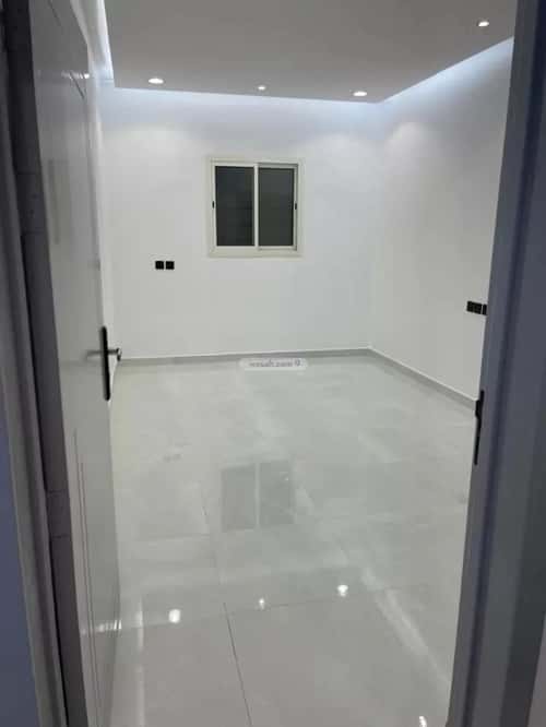 Apartment 450 SQM with 3 Bedrooms Twaeeq, West Riyadh, Riyadh