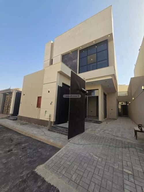 فيلا 312.5 متر مربع شرقية على شارع 15م الملك فيصل، شرق الرياض، الرياض