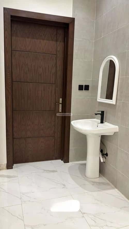 Apartment 360 SQM with 3 Bedrooms Al-Janadriyah, East Riyadh, Riyadh